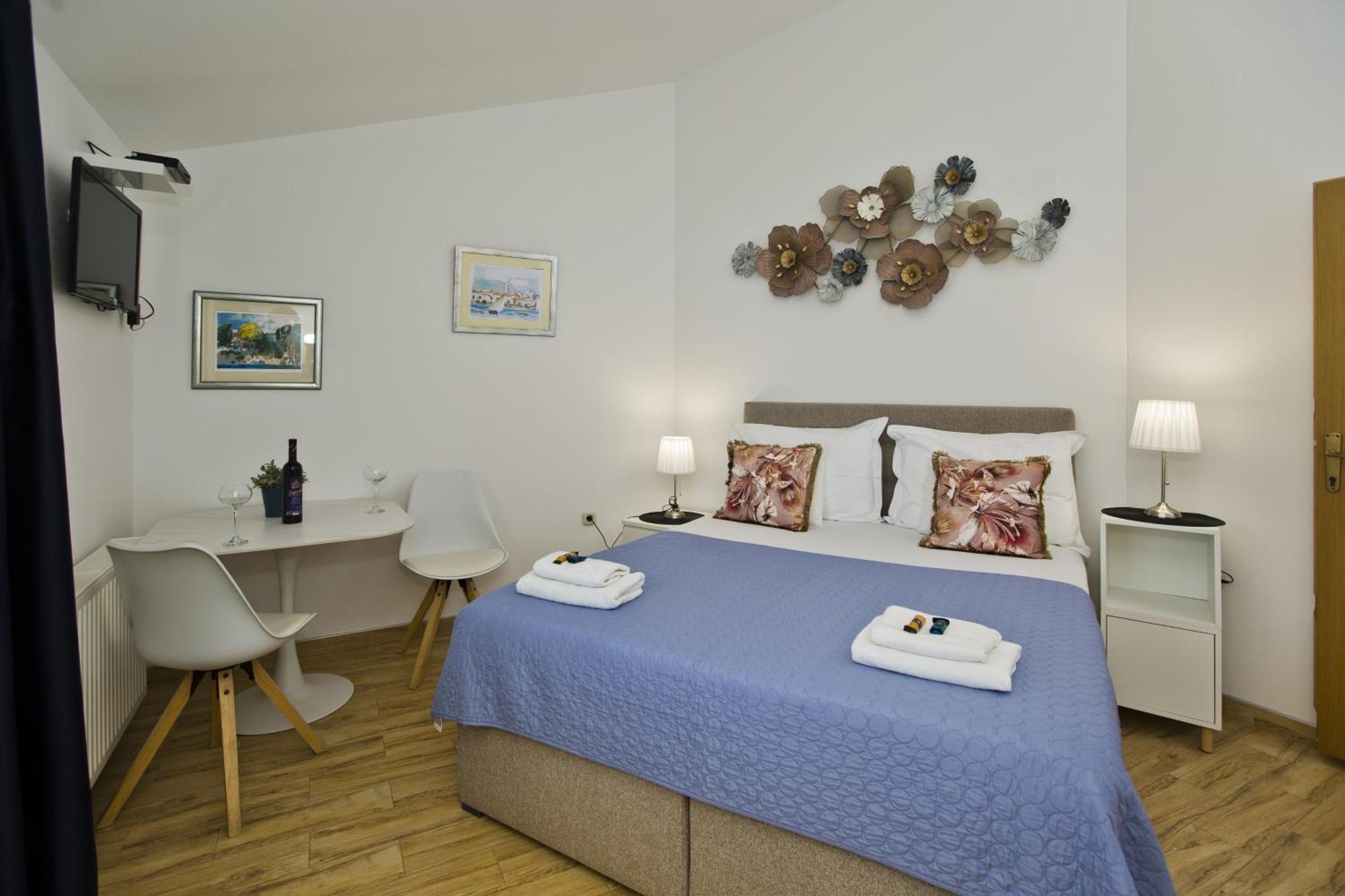 Apartments By The Sea Hvar - 10430 Хвар Экстерьер фото